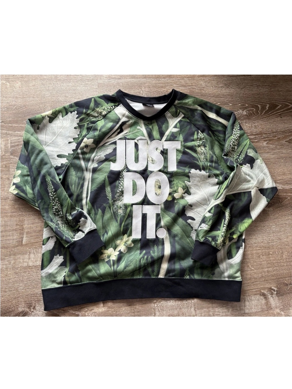 Nike XXL Nature Graphic Embroidered Sweatshirt Botanical Athleisure Streetwear